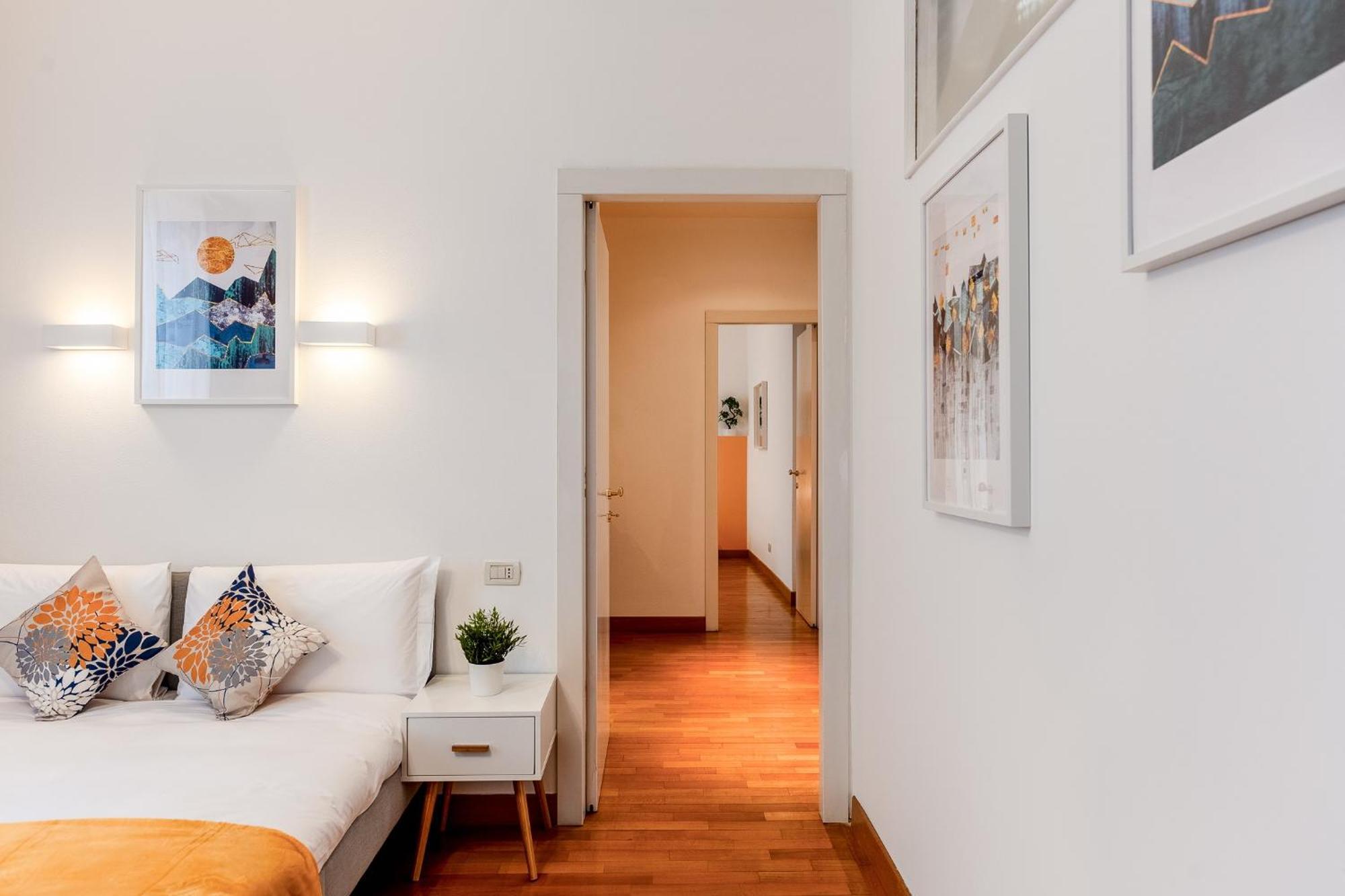 "Suite Elegance Brera" ミラノ エクステリア 写真